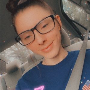 Meet your Posher, Tory